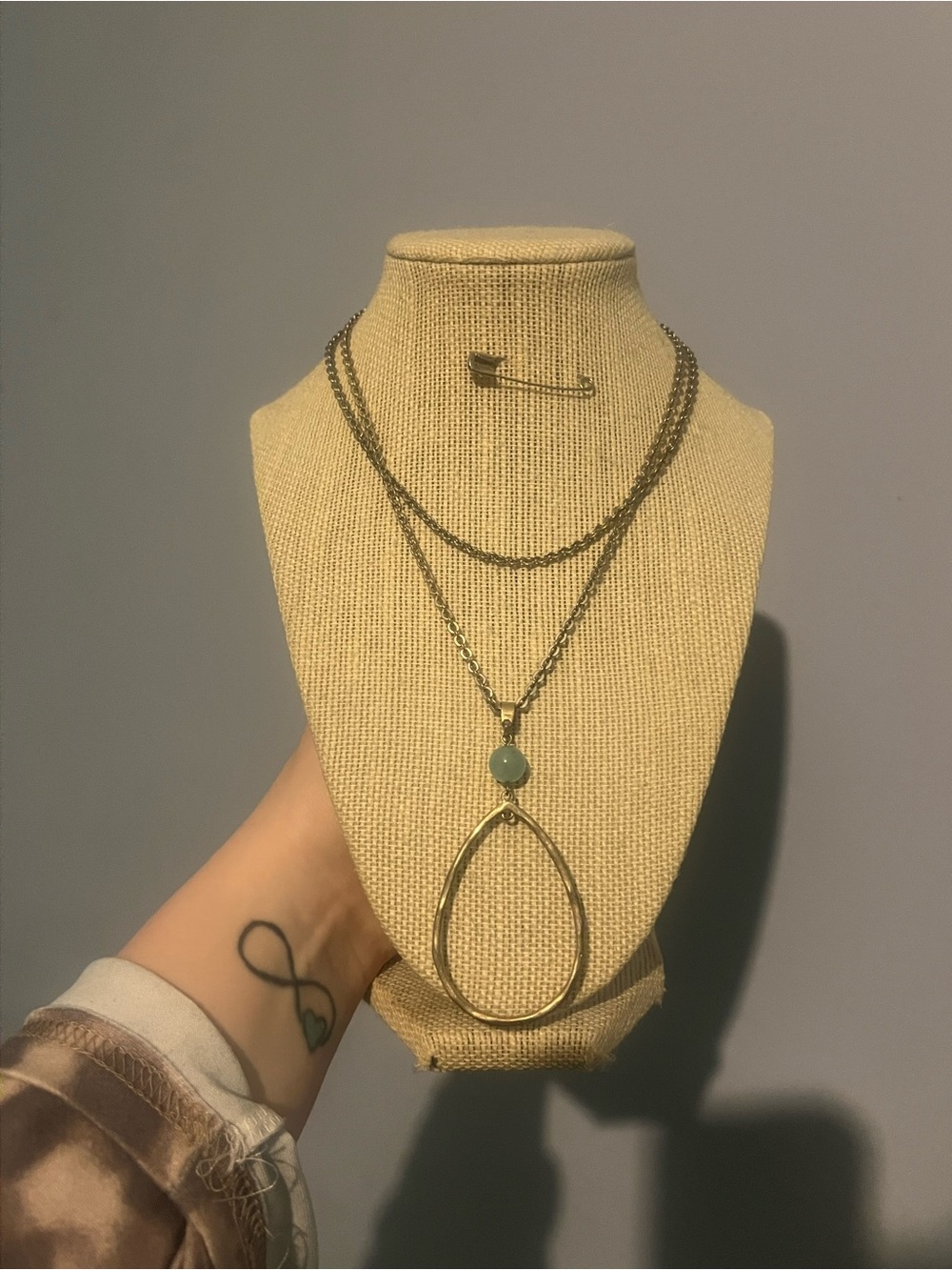 #103. Gold Teardrop Pendant Necklace with Green Stone - Women Jewelry